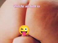 WELCHE FRAU LIEBT 😍😜FACESITTING SPIELE 😍😜 - Düsseldorf