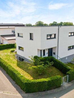 Modernes Design trifft Wohnkomfort Freistehendes Einfamilienhaus in Baden-Baden - Baden-Baden