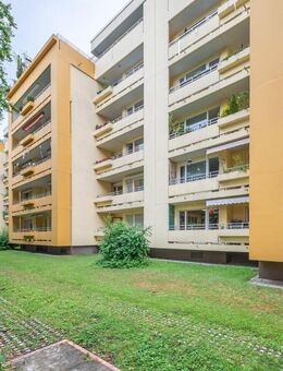 3,5-Zimmer-Wohnung mit Südloggia und Tiefgarage direkt am Olympiapark - München