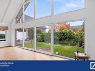 Einzigartiges und stilvolles EFH mit 5,5 Zimmern, Wintergarten & Carport in HH-Nettelnburg - Hamburg