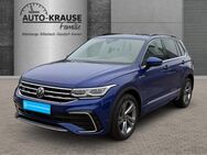 VW Tiguan, R-Line Sportpaket digitales, Jahr 2023 - Billerbeck