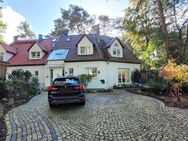 ZUHAUSE MIT URLAUBSFEELING - Doppelhaushälfte mit Garten, Hof und Carport am Dechsendorfer Weiher - Erlangen