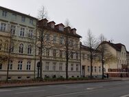 Große 2-Zimmer-Wohnung mit Einbauküche vor dem Zentrum Greifswalds - Greifswald