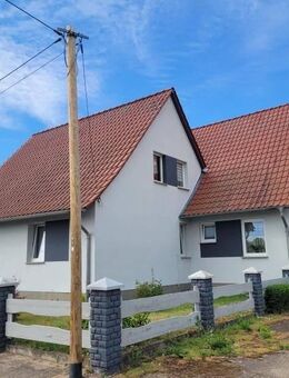 Zweifamilienhaus in Herbsleben mit Nebengelass und Garten - Herbsleben