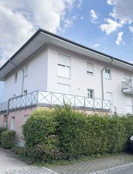 Charmante 2-Zimmer-Wohnung mit Balkon, Stellplatz und guter Anbindung - Dörfles-Esbach