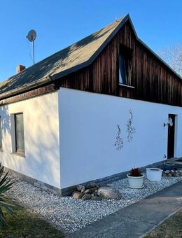 Geräumiges Siedlungshaus mit Doppelgarage, Pool und Sauna in Meißen - Meißen