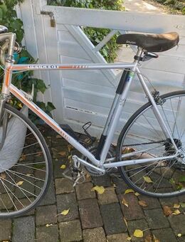 Peugeot-Rennrad, vintage - Medebach (Hansestadt) Zentrum