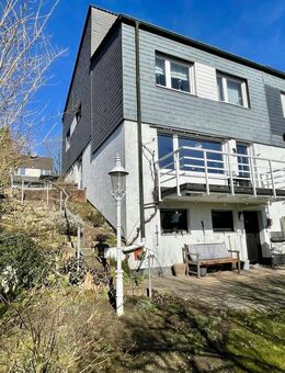 Wohnen mit Weitblick - familienfreundliche Split-Level-Doppelhaushälfte - Dortmund