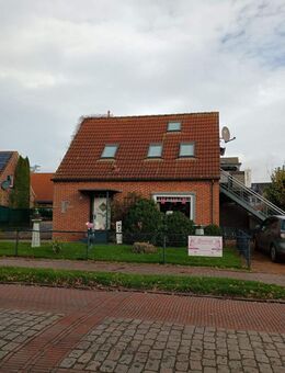 Greetsiel: Zwei Ferienwohnungen unter einem Dach in Hafen und Hafen- & Mühlennähe. - Krummhörn