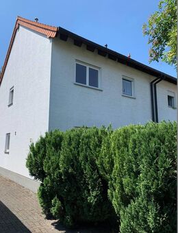 NIEDERKASSEL RHEIDT, Bj. 1998, helle Doppelhaushälfte ca. 130 m² WNfl. 5 Zimmer, Vollkeller, Carport - Niederkassel