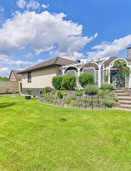 Bungalow mit traumhaften Garten und Garage - Lehrte