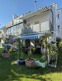 ERDGESCHOSSWOHNUNG MIT ZWEI STELLPLÄTZEN UND GARTEN IN WESTHEIM - Rosengarten (Baden-Württemberg)