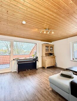 helle Dachgeschoss Wohnung mit Balkon - Kleve (Nordrhein-Westfalen)