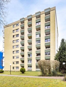 renovierungsbedürftiges 1-Zi.-Apartment mit Südausrichtung, Loggia und Einzelgarage - Erbbaurecht - München