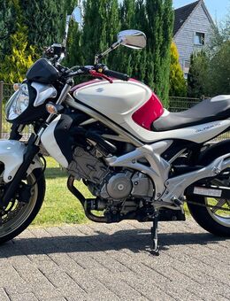 Suzuki Gladius SFV 650 A TOP Zustand, tiefer gelegt, Naked Bike - Bochum Dahlhausen