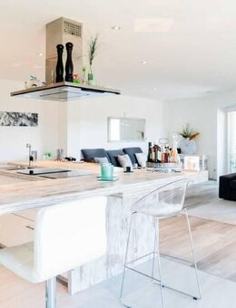 Pure Freude am Wohnen! Zukunftsorientierter Winkelbungalow mit großem Grundstück in Schafflund - Schafflund