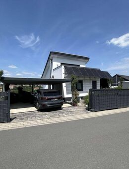 Modernes Einfamilienhaus mit Panorama-Aussicht in bevorzugter Wohnlage in Warburg - Warburg (Hansestadt)