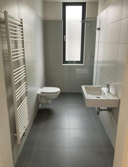 Berlin-Steglitz: 2-Zimmer-Wohnung wird aktuell hochwertig saniert - Berlin