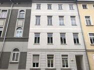 Gemütliche 3-Raum-Wohnung im 2. OG mit sonnigem Balkon und Einbauküche - Gera