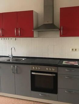 ***Schöne 2 Raum Wohnung neu Renoviert mit EBK*** - Zeitz