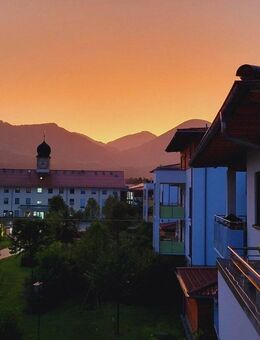 Moderne und lichtdurchflutete 4-Zimmer Wohnung mit traumhaftem Bergblick im 2.OG - Provisionsfrei ! - Brannenburg