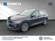 VW Tiguan, 1.5 TSI OPF Life, Jahr 2023 - Schleswig
