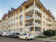 Wohnkomfort pur: Gepflegte 2-Zimmer-Wohnung mit Aufzug, Balkon und Tiefgarage - Leipzig