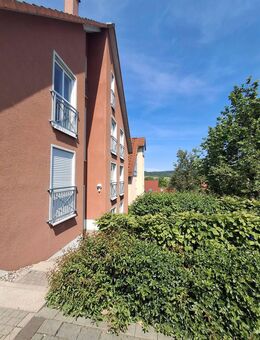 Geräumige Wohnung mit Terrasse zur Eigennutzung oder als Renditeobjekt sucht neuen Eigentümer - Bad Berka
