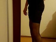 Hallo bin eine tv und suche eine reale normale Beziehung oder Freundschaft zu ein dominanten mann der mich schla - Gelsenkirchen