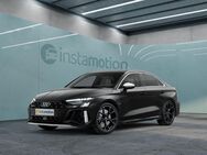 Audi RS3, 2.5 TFSI Limousine q &O, Jahr 2023 - München