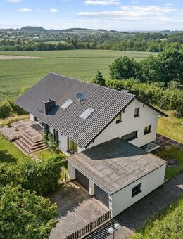 Modernisiertes und großzügiges Traumhaus in idyllischer Lage von Königswinter Berghausen - Königswinter