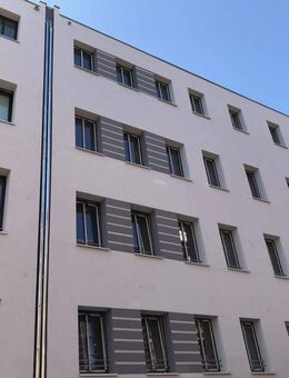 Maisonettewohnung mit Dachterrasse, Klimaanlage, HWR & 3 Bädern! - Halle (Saale)