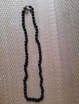 Schmuck: Schwarze Stein-Kette aus Onyx - Nürnberg