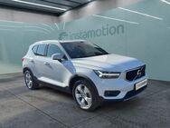 Volvo XC40, Momentum, Jahr 2020 - München