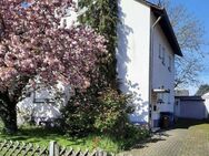 Freistehendes 2-Familienhaus mit großem Garten, in Stutensee-Blankenloch - Stutensee