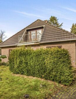 Vollausgebauter Bungalow im Dornröschenschlaf in familiärer und begrünter Lage von Löhnhorst - Schwanewede