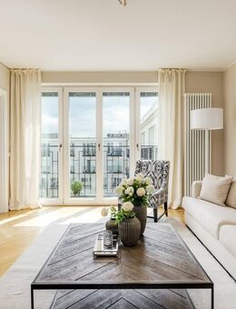 QVIII - Mehr München geht nicht. Möblierte 2 Zimmer-Wohnung im Palais an der Oper - München