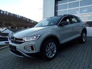 VW T-Roc, Style, Jahr 2024 - Neckargemünd