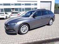 Skoda Octavia, 1.5 Combi eTSI Style Sportpaket, Jahr 2023 - Dresden