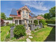 Modernes Einfamilienhaus mit Einliegerwohnung, Wellnessbereich & nachhaltiger Technik - Moosinning