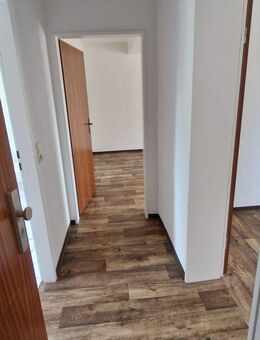 Helle 2-Raum-Wohnung mit neuem Look in Schönebeck Randlage - Schönebeck (Elbe)