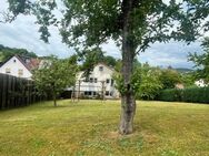 GEPFLEGT, RUHIGE LAGE UND VIEL PLATZ - Ahorn (Bayern)