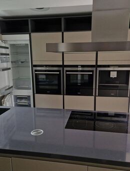 Geschmackvolle 3-Zimmer-Penthouse-Wohnung in Heilbronn-Böckingen - Heilbronn