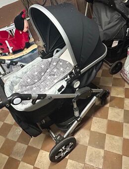 Schwarzer Kinderwagen - kaum benutzt, top Zustand - Völklingen