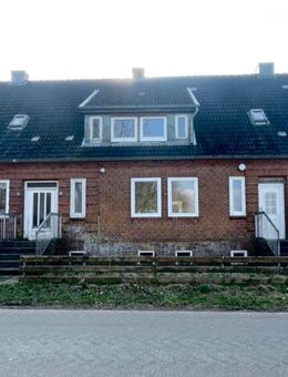 Zwei charmante Renovierungsbedürftige Häuser in Ellhöft mit großem Entwicklungspotenzial zu verkaufen - Ellhöft