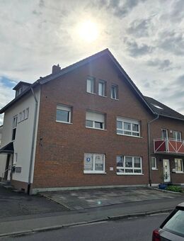 Attraktives Mehrfamilienhaus mit Entwicklungspotenzial in Köln-Wahnheide!!! - Köln