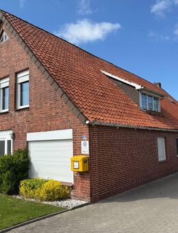 Attraktives Vier-Parteien-Haus mit Halle, Werkstatt und großem Grundstück in Balje - Balje