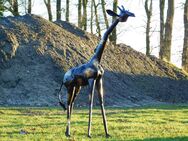 Handgefertigte Giraffe - 155 cm - Schwarz mit Golddetails - Metall - Heek