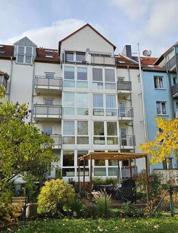 Frisch renovierte 2 Zi. Wohnung mit Balkon u. TG-Stellplatz - Erfurt