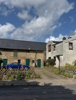 Renovierungsbedürftiges Zweifamilienhaus mit großem Potenzial - Schleswig